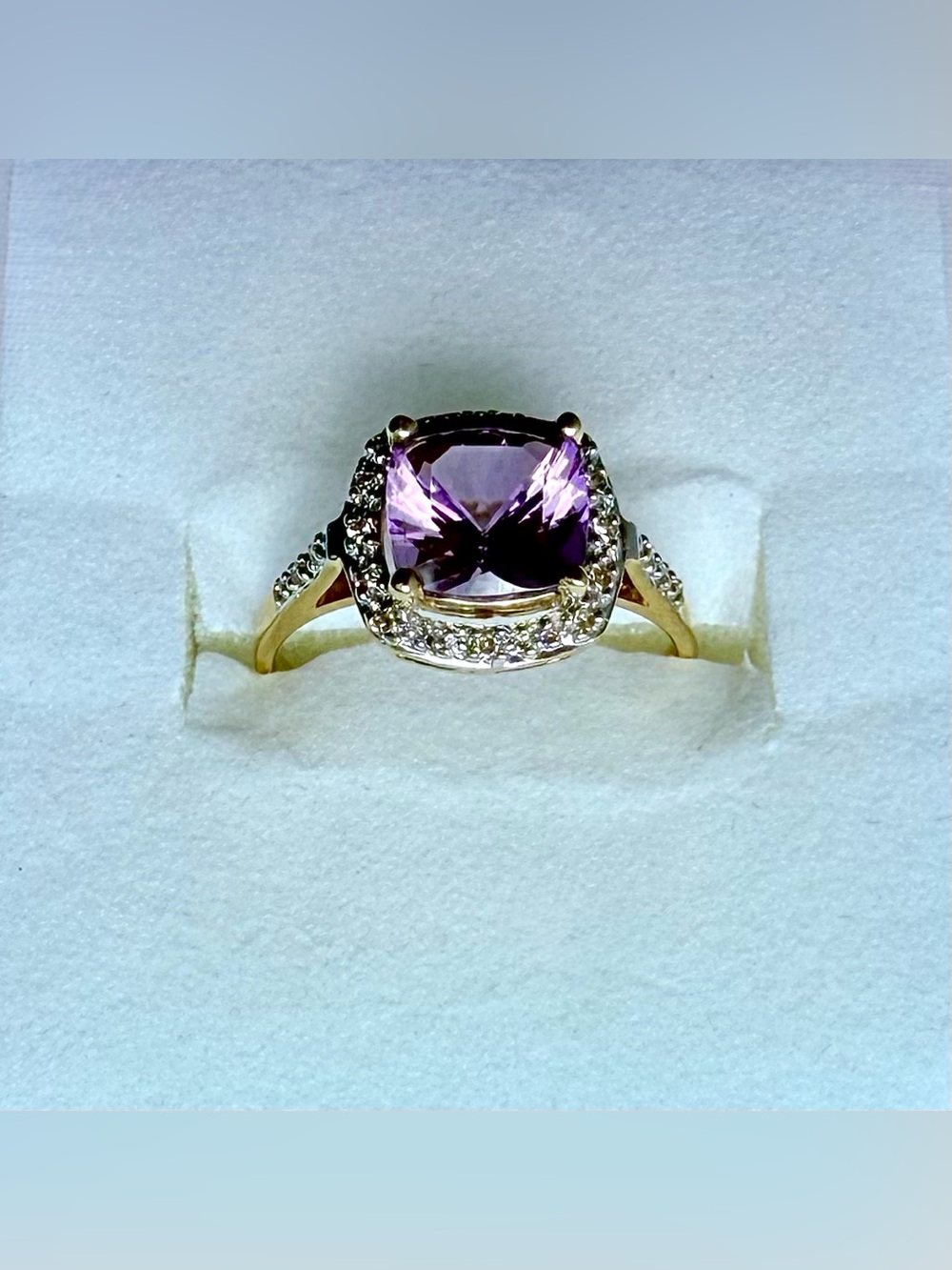 14K Gold 1.65ct Lavender Amethyst with .10ct Diamond Halo Ring Sz 7